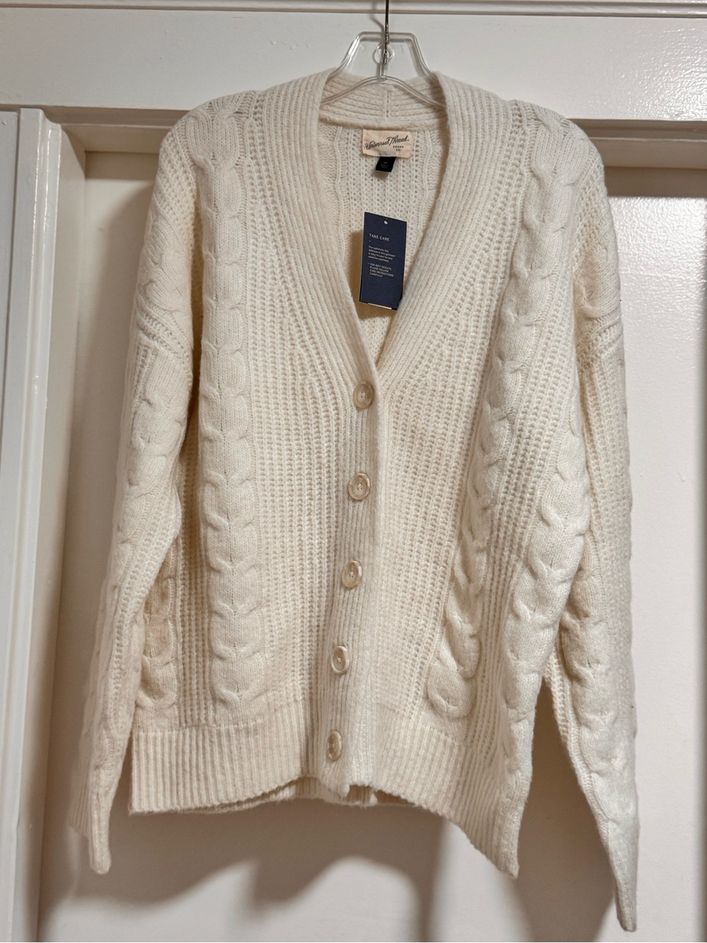 Universal Thread Cable Knit Button-Front Cardigan Sweater – Size M (NWT)